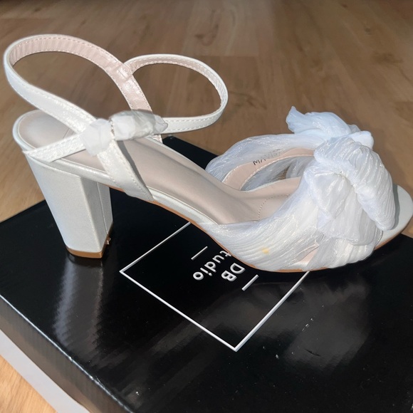 NWT Dahlia Pleated Chiffon Bow High Heel, Inspired by Designer Loeffler Randall - Picture 4 of 8